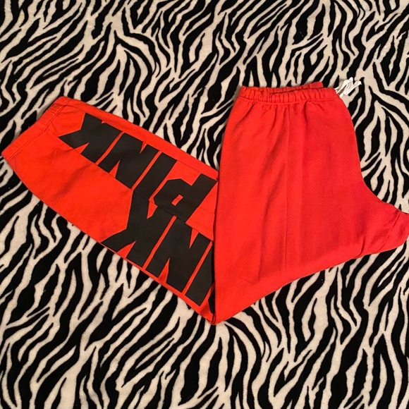 VS Pink joggers SZ Large - Picture 4 of 4